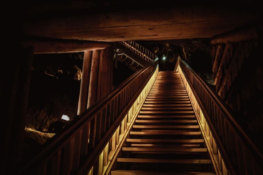 From Krakow: Wieliczka Salt Mine Guided Tour & Hotel pick-up - The 2.5-Hour Guided Walk Underground: What You Actually See