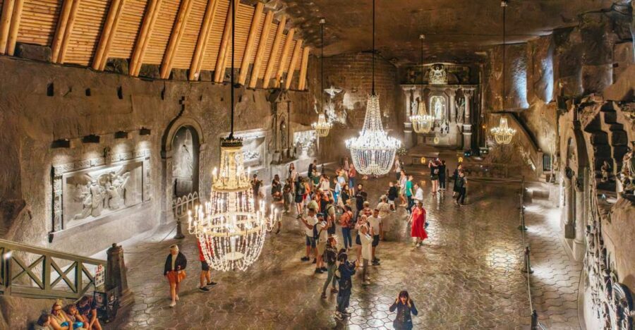 Krakow: Wieliczka Salt Mine Guided Tour with Transport - Getting There: Air-Conditioned Transport That Keeps the Day Smooth