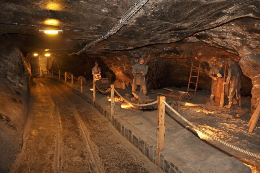 Krakow: Wieliczka Salt Mine Tour with Private Transfers - Who this tour suits best (and who should rethink it)