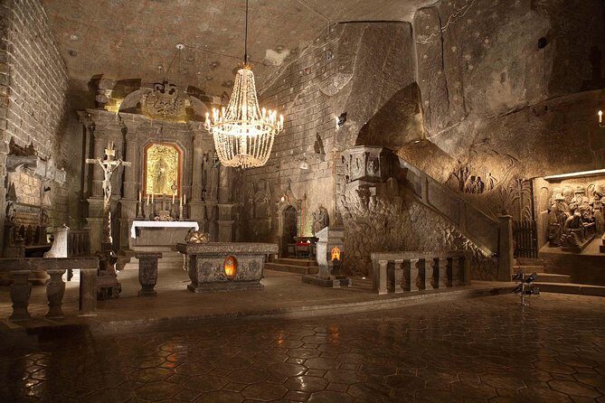 Salt Mine Tour in Wieliczka with pickup options - The guide and headsets: hearing the story clearly matters